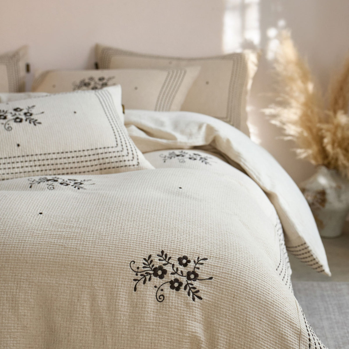 Tencel Cotton-Linen Jacquard Embroidered Bedding Set